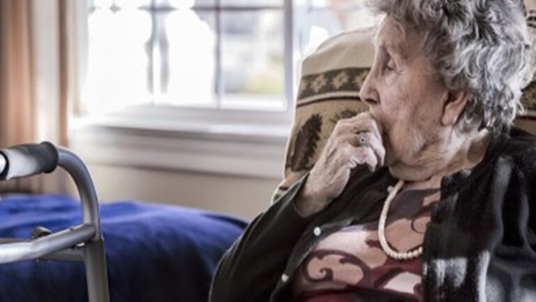 EEG Kulaklığı ile Alzheimer Hastalığını Erken Tanılamak Mümkün
