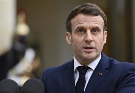 Macron’un Aşı Sertifikasına Paylaşım Yapan Doktor 15 Gün Ceza Aldı