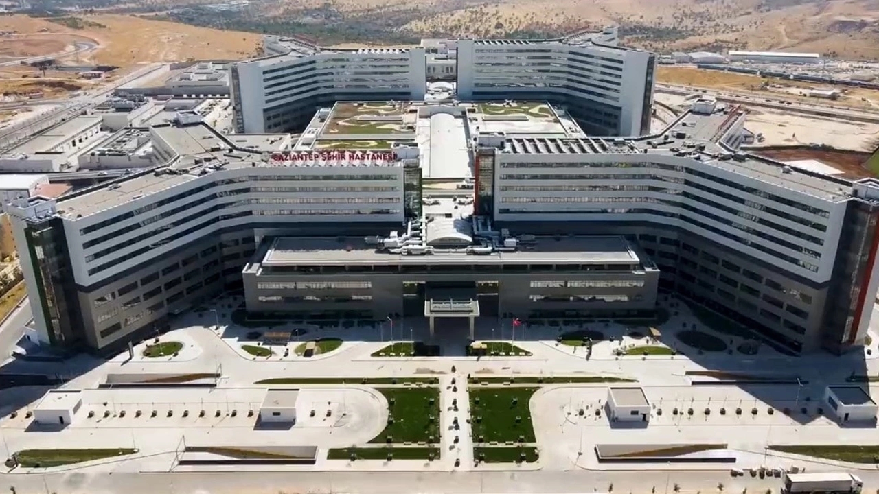Gaziantep Şehir Hastanesi Hasta Kabulüne Başlıyor
