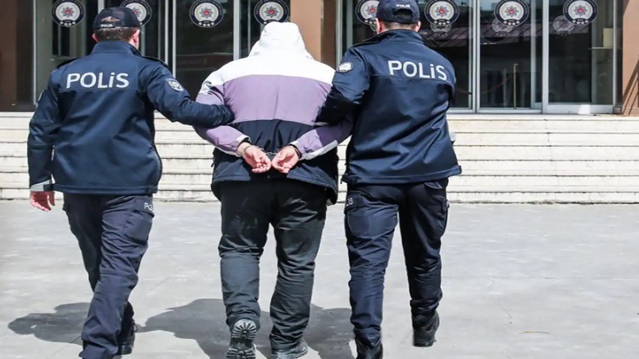 Aile Sağlığı Merkezinde Hırsızlık Yapan 3 Kişi Tutuklandı