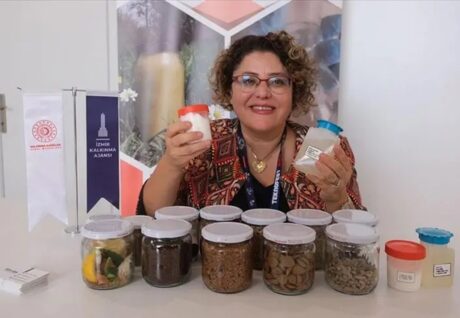 Sinek Yağından Elde Edilen Kozmetik Ürünü TEKNOFEST İzmir’de Tanıtıdı