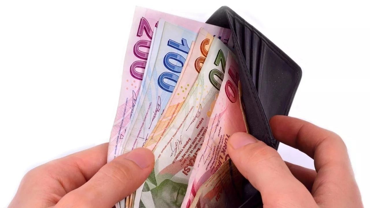 Çocuğu Olan Annelere Ödeme Yatırıldı! PTT Şubelerinden TC Kimlikle Çekiliyor
