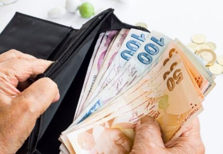 Cumhurbaşkanı Talimat Verdi! O Tarihte Çalışan Emeklilere de 5000 TL İkramiye Verilecek