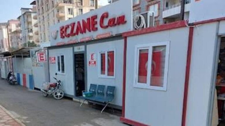 Deprem Bölgesinde Eczanelere Hırsız Dadandı
