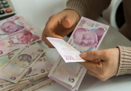 Emekliye Yılbaşında Rekor Zam! En Düşük Emekli Maaşı 14 Bin 500 TL