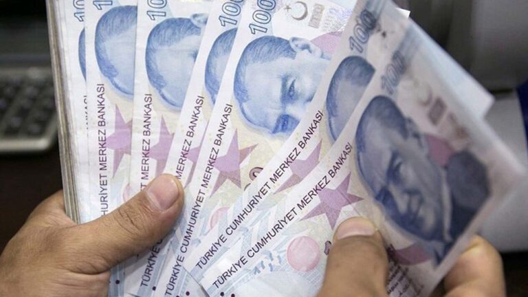 Emeklilere Yılbaşında Rekor Zam Geliyor! 2024 Emekli Maaşı 15 Bin TL’yi Buluyor