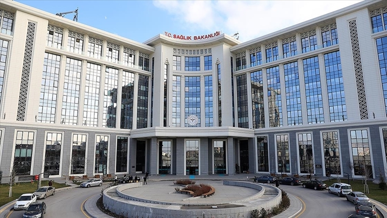Sağlık Bakanlığı 2023 Sağlık Uzman Yardımcılığı Yarışma Sınavı İçin Adayları Açıkladı
