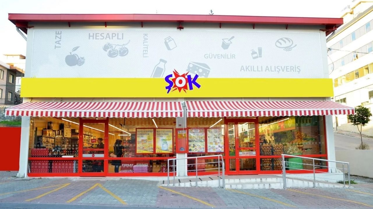 ŞOK 18 Kasım Hafta Sonu Aktüel Kataloğu! Abajur, Mama Sandalyesi, Kağıt Havlu İndirimde